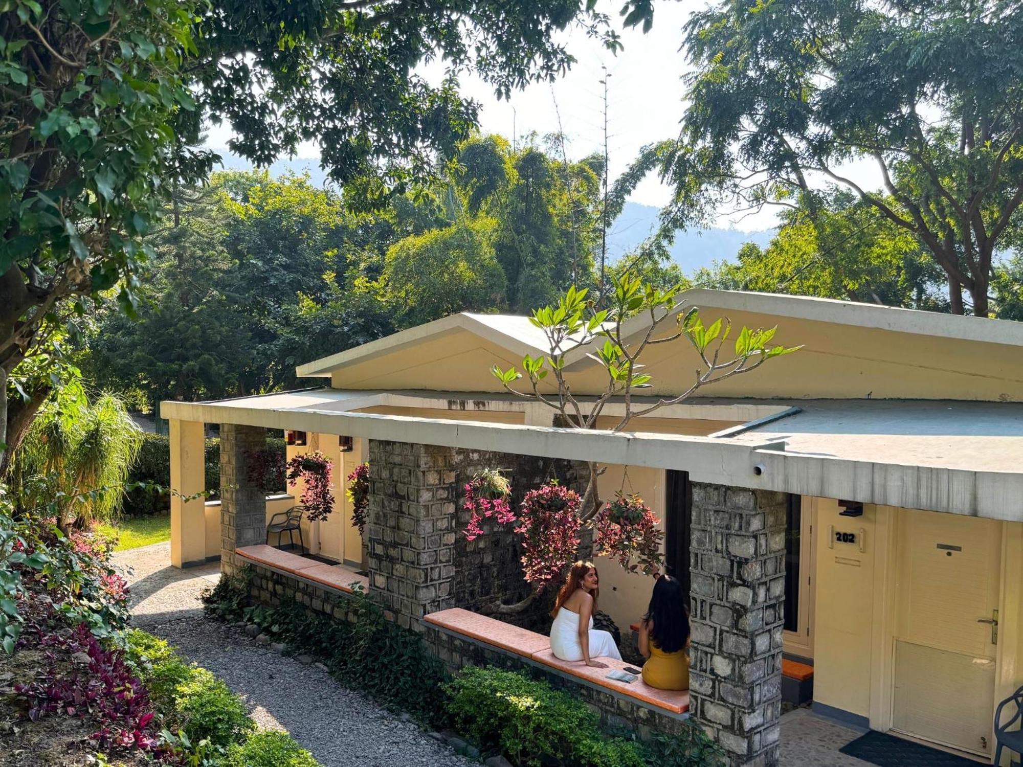 The Solluna Resort Garjia Bagian luar foto