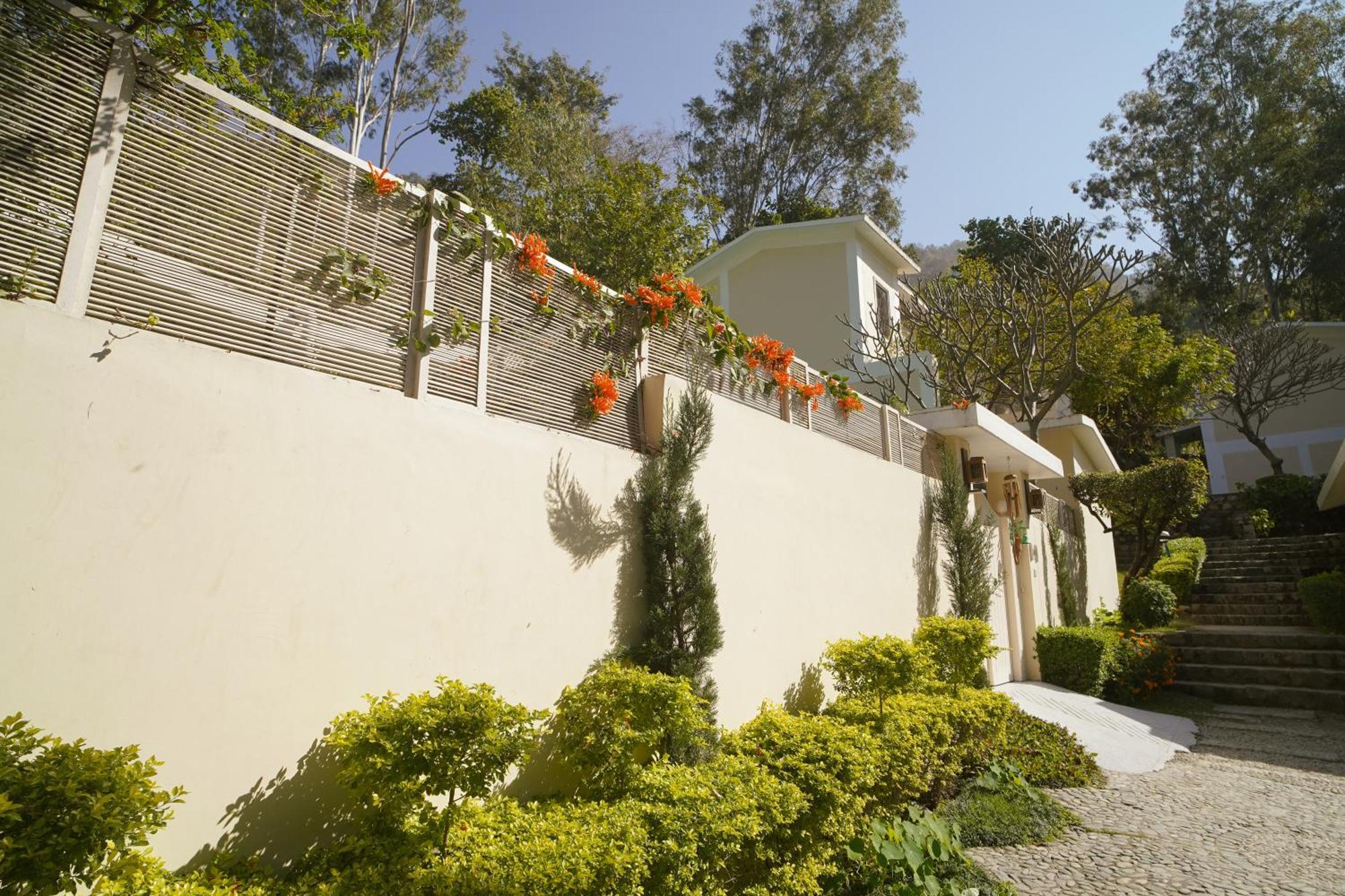 The Solluna Resort Garjia Bagian luar foto