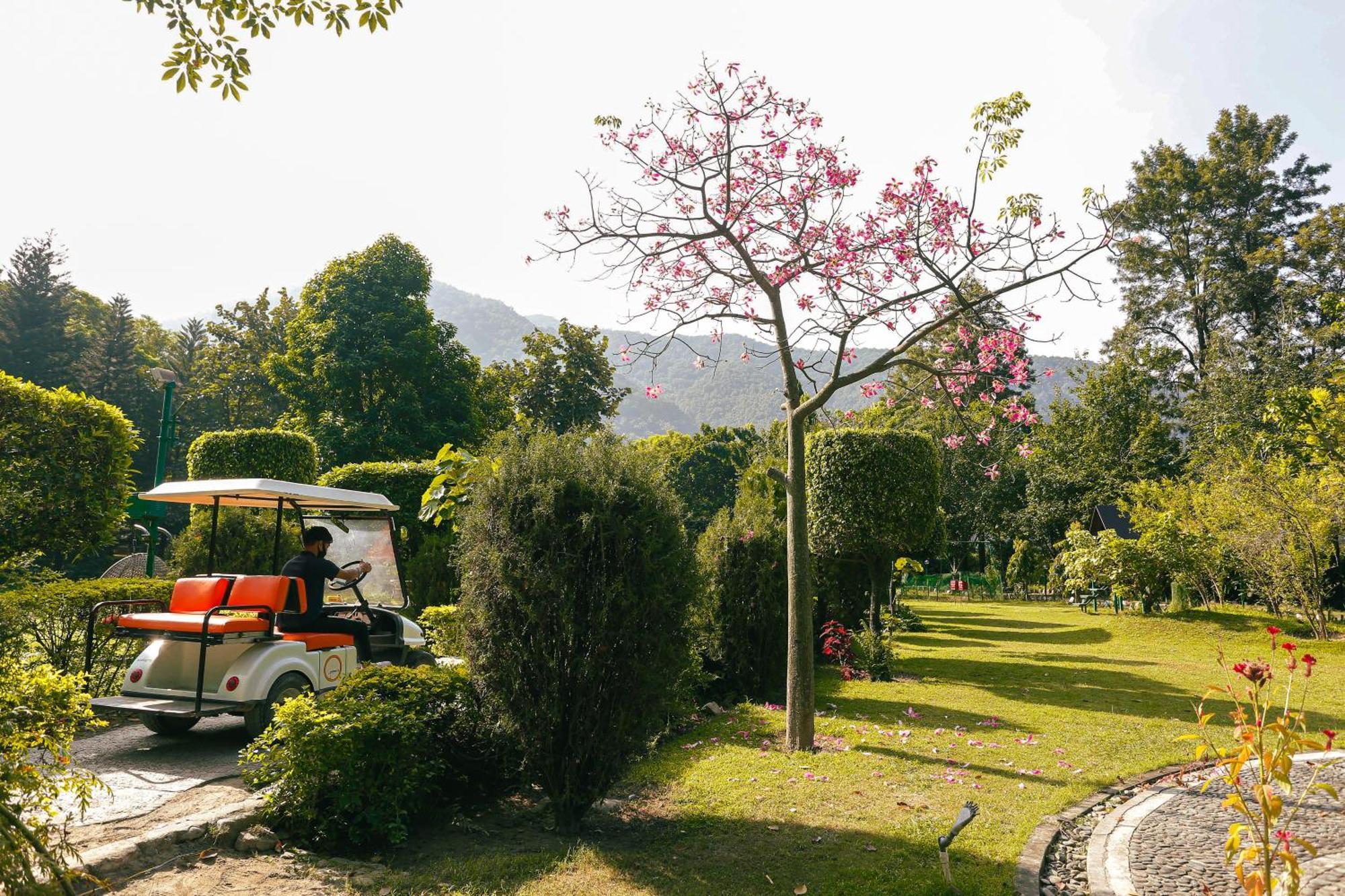 The Solluna Resort Garjia Bagian luar foto