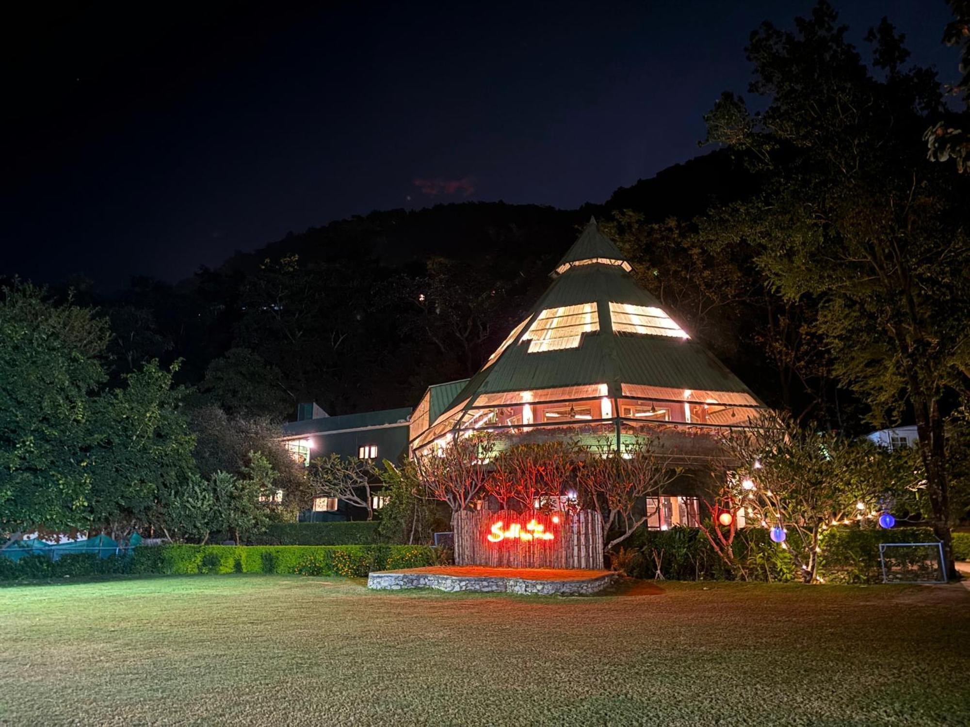 The Solluna Resort Garjia Bagian luar foto