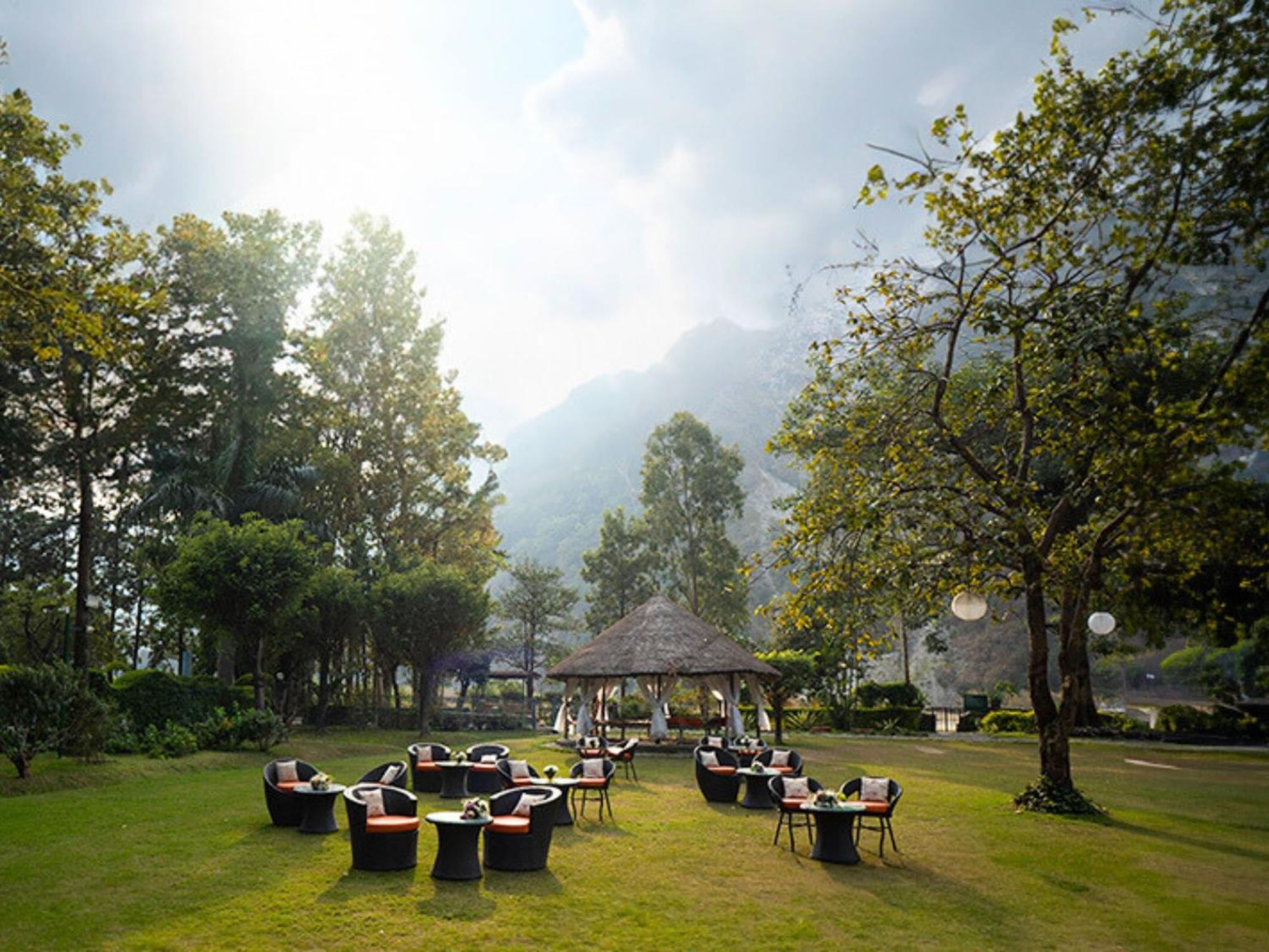 The Solluna Resort Garjia Bagian luar foto